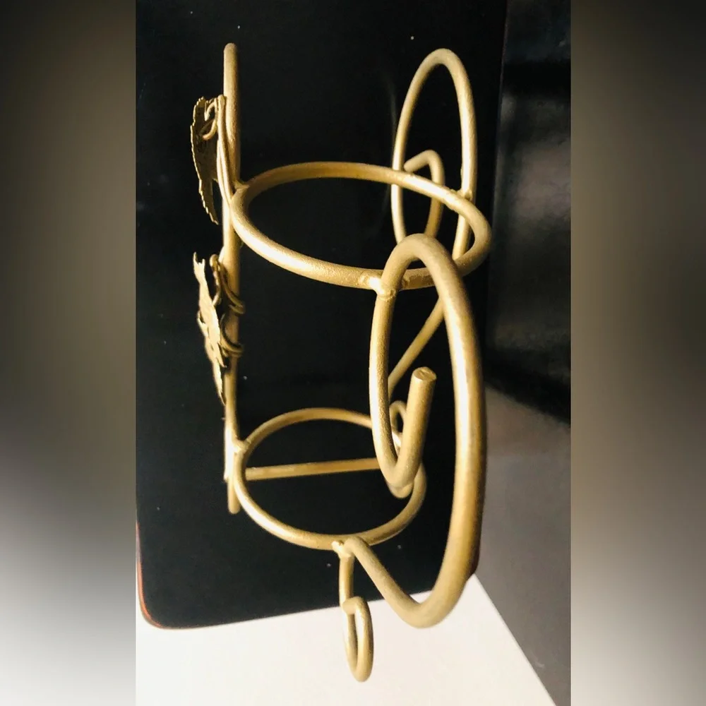 Elegant Metal Gold Wine Bottle Storage Rack